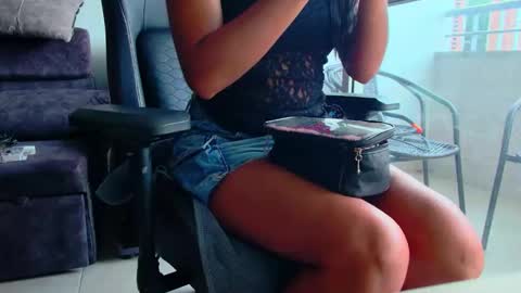 Snapshot of latin_couple77 chatting on 30, 5, 2026 Sara y Andy online show from 30, 5, 2026
