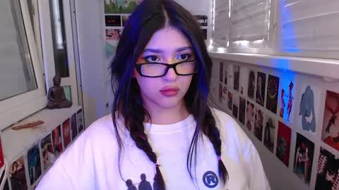 miiiiiiaaaa online show from 11, 2, 2025