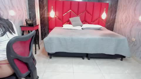 EMMA   online show from 9, 4, 2026