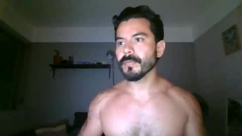 Snapshot of latinhotcouple33 chatting on 22, 4, 2026 wolves online show from 22, 4, 2026