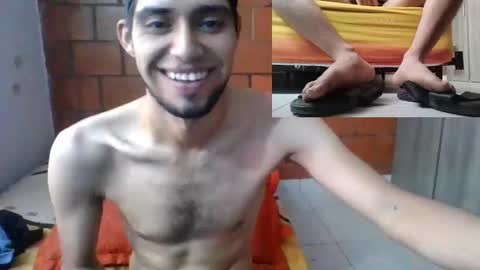 Snapshot of latinmansmoking chatting on 24, 11, 2025 latinmansmoking online show from 24, 11, 2025