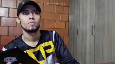Snapshot of latinmansmoking chatting on 14, 1, 2026 latinmansmoking online show from 14, 1, 2026