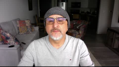 QS - INDEPENDENT MODEL online show from 25, 12, 2024