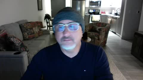 QS - INDEPENDENT MODEL online show from 9, 2, 2025