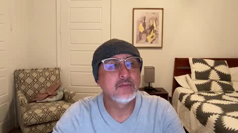 QS - INDEPENDENT MODEL online show from 13, 10, 2025