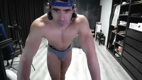 Snapshot of latino23bom chatting on 11, 3, 2026 sam online show from 11, 3, 2026