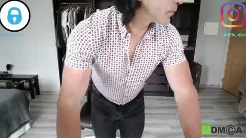 Snapshot of latino23bom chatting on 6, 4, 2026 sam online show from 6, 4, 2026