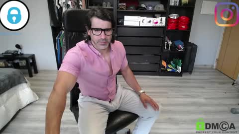 Snapshot of latino23bom chatting on 13, 4, 2026 sam online show from 13, 4, 2026