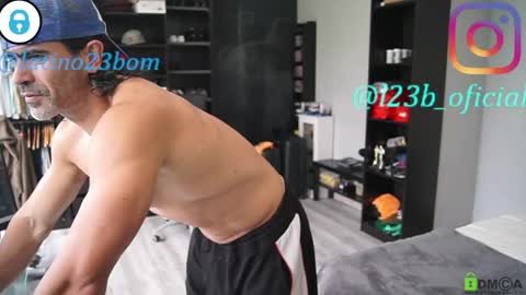 Snapshot of latino23bom chatting on 1, 5, 2026 sam online show from 1, 5, 2026