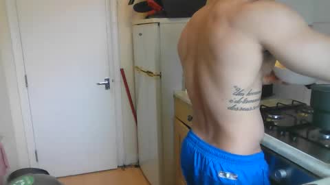 latino_rodri online show from 29, 3, 2026