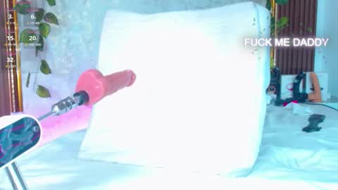 Snapshot of latinoboom1 chatting on 6, 11, 2025 andy online show from 6, 11, 2025