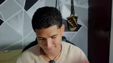 Snapshot of latinohotboy_ chatting on 11, 6, 2026 latinohotboy_ online show from 11, 6, 2026