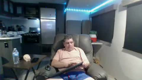 latniter online show from 16, 2, 2025