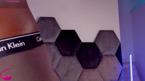 Snapshot of latrellx7 chatting on 12, 2, 2026 LEANDRO online show from 12, 2, 2026