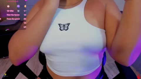 Snapshot of laulin_tay chatting on 2, 6, 2026 laulin_tay online show from 2, 6, 2026
