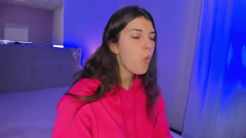 Laura online show from 11, 5, 2026