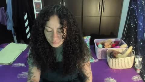  Wen  online show from 28, 11, 2025