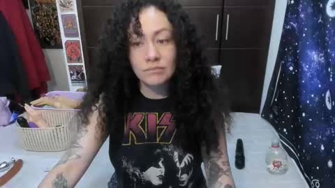 Snapshot of laura_anal_ chatting on 22, 4, 2026 Wen online show from 22, 4, 2026