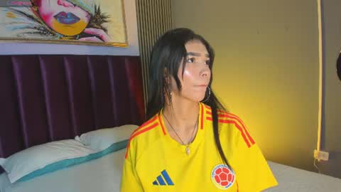 Snapshot of laura_aristizabal_19 chatting on 27, 6, 2026 Laura online show from 27, 6, 2026