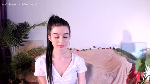 Snapshot of laura_coy chatting on 5, 2, 2025 Laura online show from 5, 2, 2025
