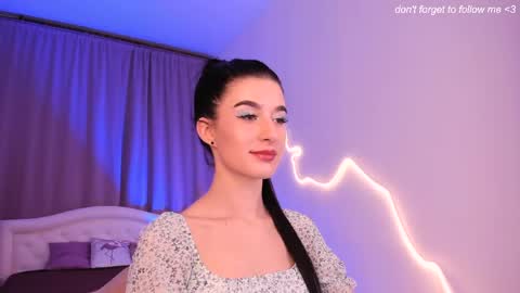 Snapshot of laura_coy chatting on 2, 6, 2026 Laura online show from 2, 6, 2026