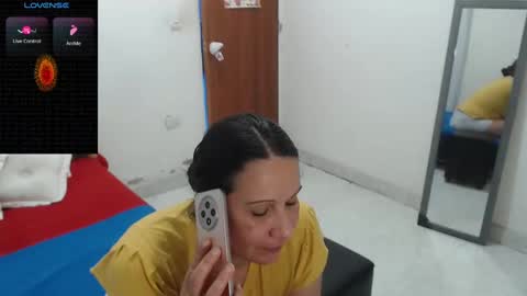 Snapshot of laura_foxx2379 chatting on 7, 1, 2025 laura_foxx2379 online show from 7, 1, 2025
