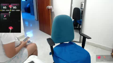 laura_foxx2379 online show from 18, 7, 2026
