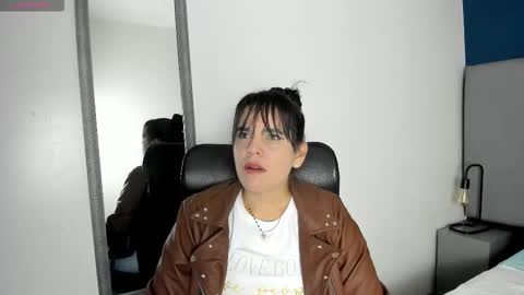 laura hotties online show from 8, 1, 2026