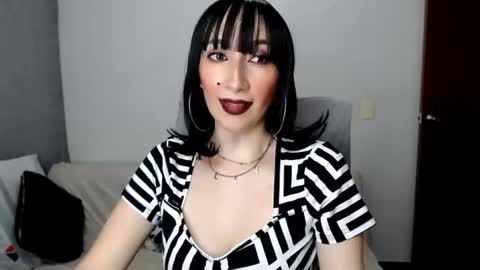Snapshot of laura_pervert_ chatting on 3, 7, 2026 Laura online show from 3, 7, 2026