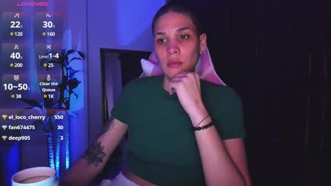 Laura Rose online show from 23, 12, 2024