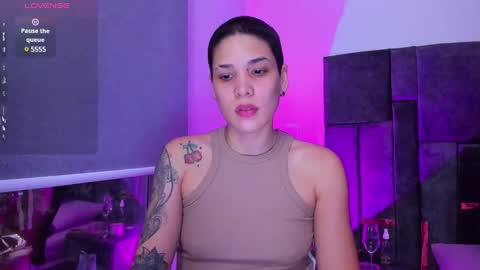 Laura Rose online show from 4, 2, 2025