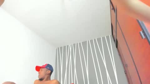 Snapshot of laurag_27 chatting on 28, 11, 2025 laura online show from 28, 11, 2025