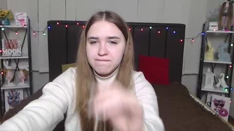 LauraHlot online show from 20, 1, 2025