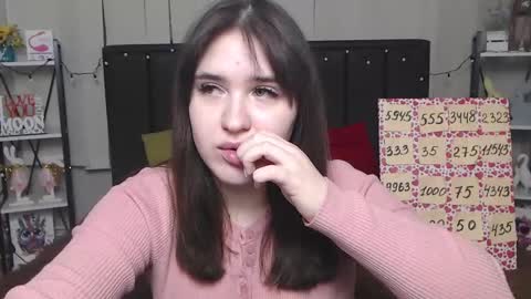 LauraHlot online show from 6, 2, 2025