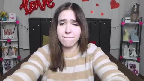 LauraHlot online show from 16, 2, 2025