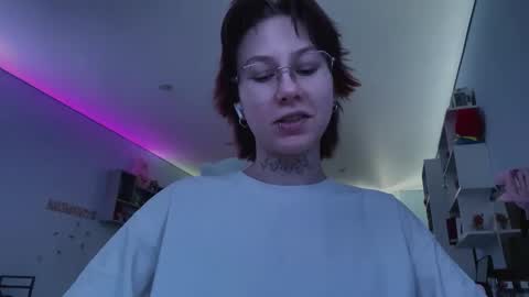 Lora online show from 22, 2, 2026