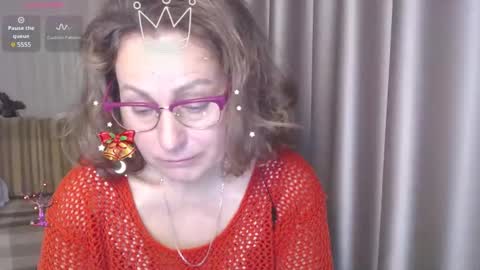 Lauraoven1 online show from 4, 12, 2024
