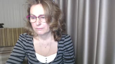 Lauraoven1 online show from 17, 12, 2024