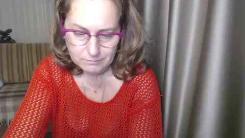 Lauraoven1 online show from 19, 12, 2024
