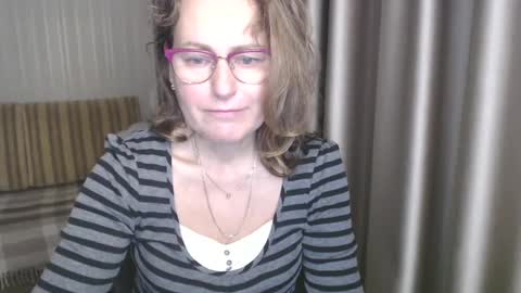 Lauraoven1 online show from 26, 12, 2024
