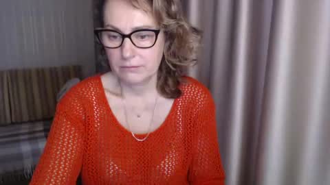 Lauraoven1 online show from 19, 1, 2025