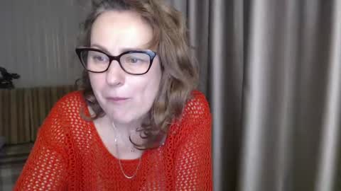 Lauraoven1 online show from 23, 1, 2025