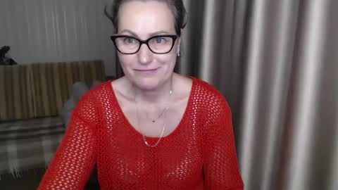 Lauraoven1 online show from 26, 1, 2025
