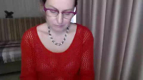 Lauraoven1 online show from 10, 3, 2025