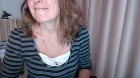 Lauraoven1 online show from 18, 10, 2025