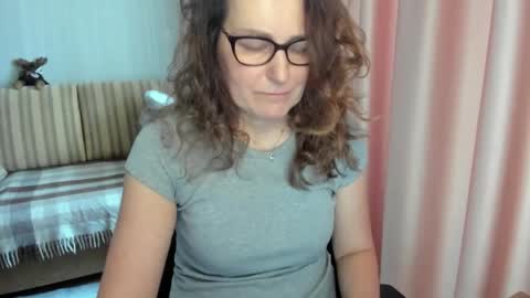 Lauraoven1 online show from 14, 3, 2026