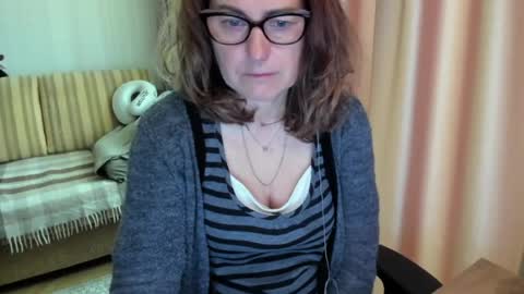 Snapshot of lauraoven1 chatting on 3, 6, 2026 Lauraoven1 online show from 3, 6, 2026