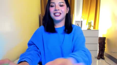 Your sweet Laura online show from 3, 12, 2025