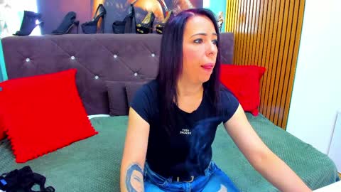 Laura online show from 3, 6, 2026