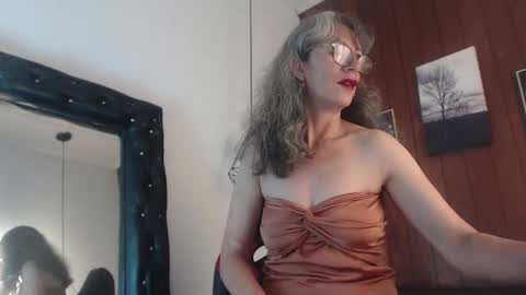 Snapshot of laurasofia45 chatting on 24, 2, 2026 Laura Sofia online show from 24, 2, 2026